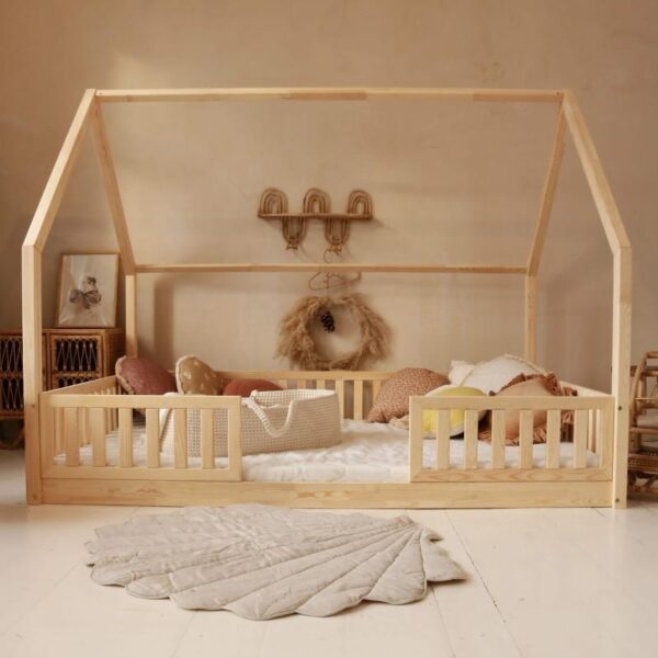 Hausbett Letto BD 140x200 +1cm | NaturHolz (Express Versand)