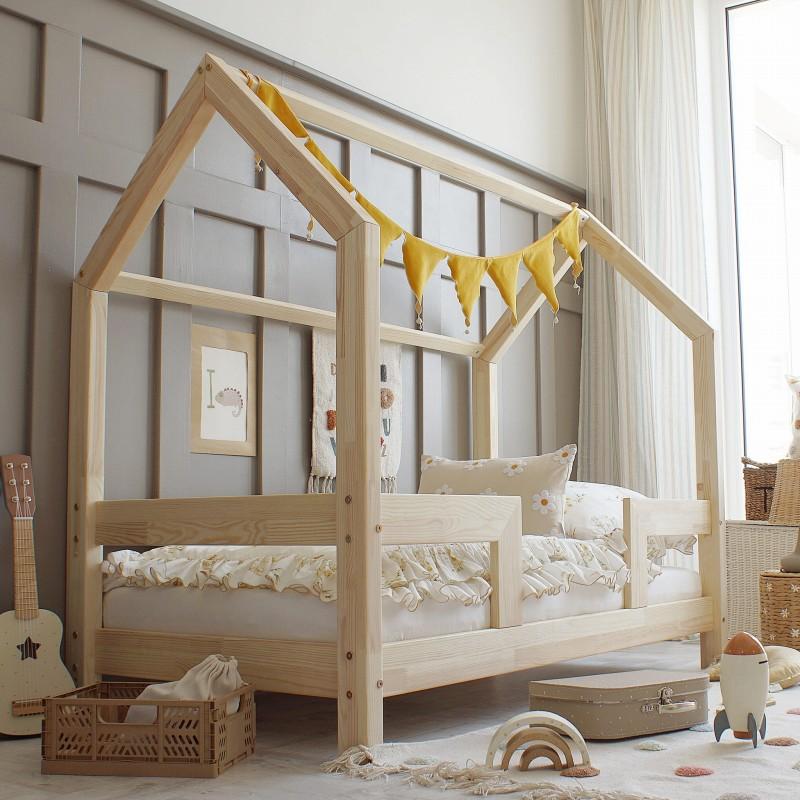 Du-suchst-ein-tolles Kinderbett-Hausbett, Holzbett-Spielbett-für Dein-Kind-zum-Schlafen-Spielen-und-Klettern? Dann-schau-doch-hier-mal...
