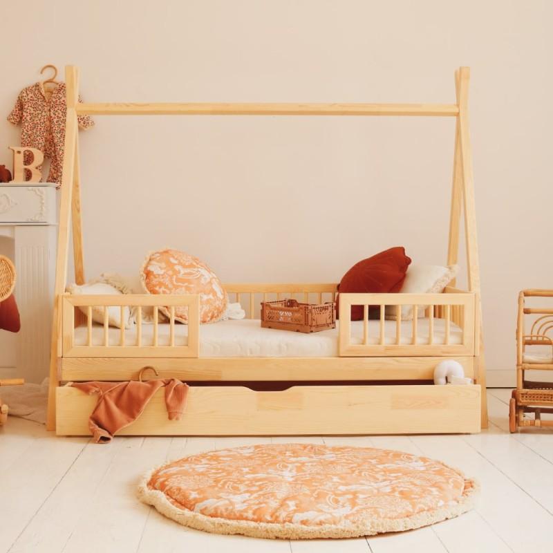 Du suchst ein tolles Kinderbett, Hausbett, Holzbett, Spielbett, Tipibett für Dein Kind zum Schlafen, Spielen und Klettern?Dann schau doch hier mal rein